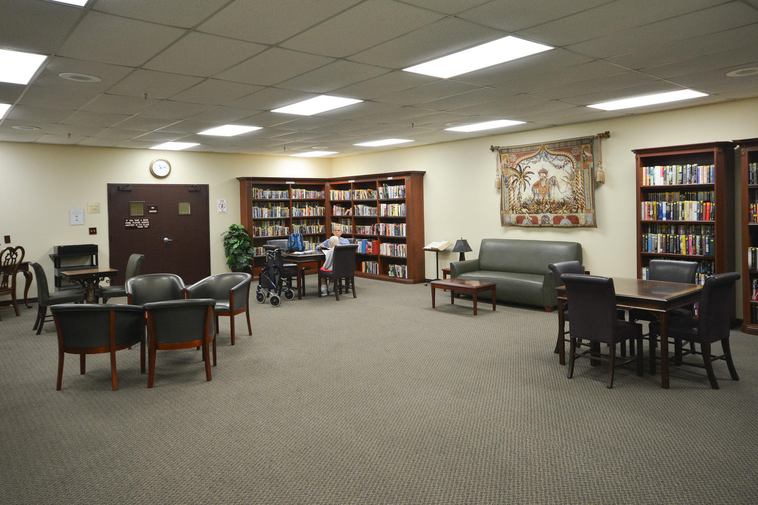 3 Mansfield B Boca Raton, FL 33434 - Photo 32 of 34 Library