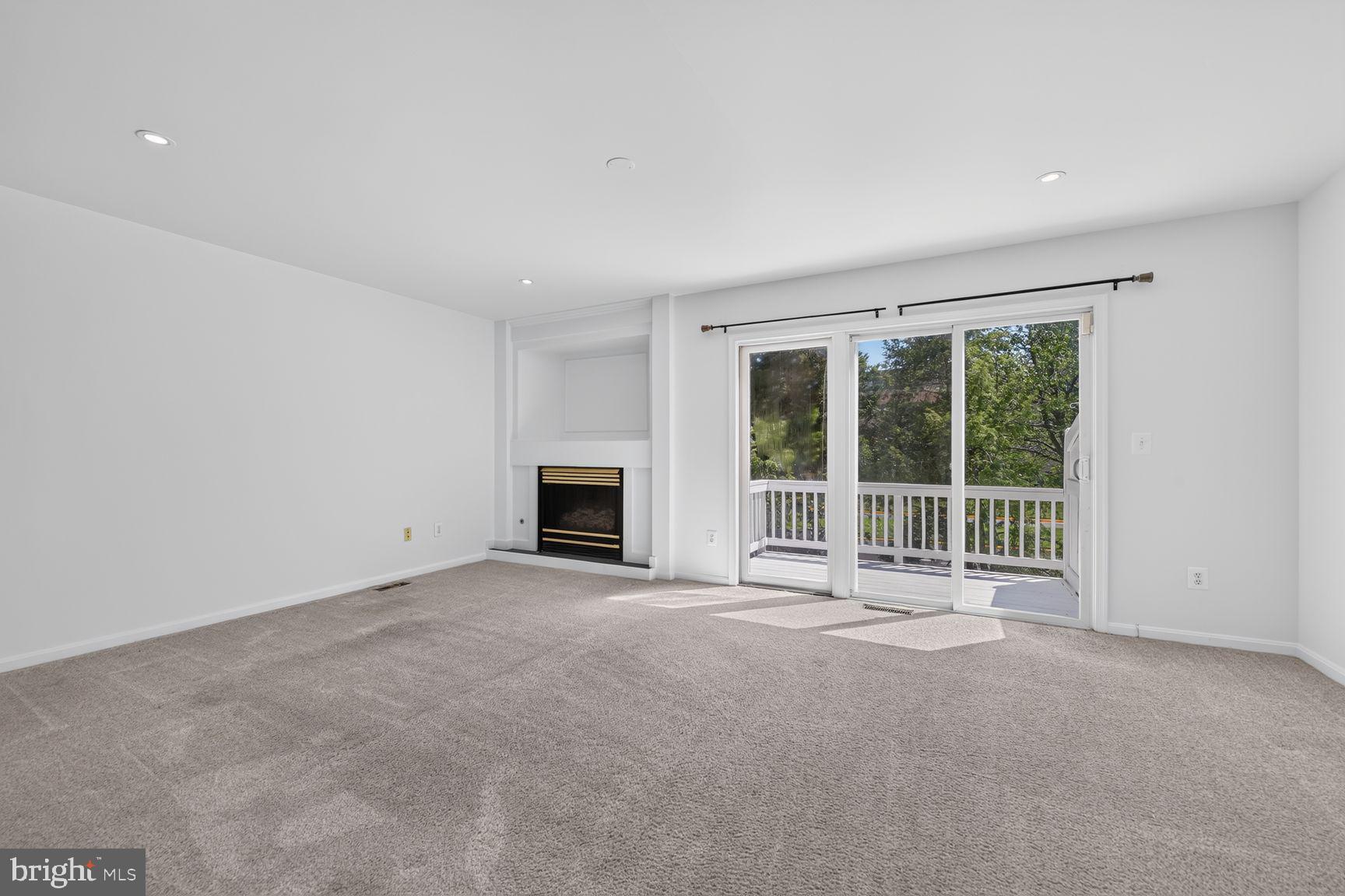12054 Edgemere Circle Reston, VA 20190 - Photo 9 of 24