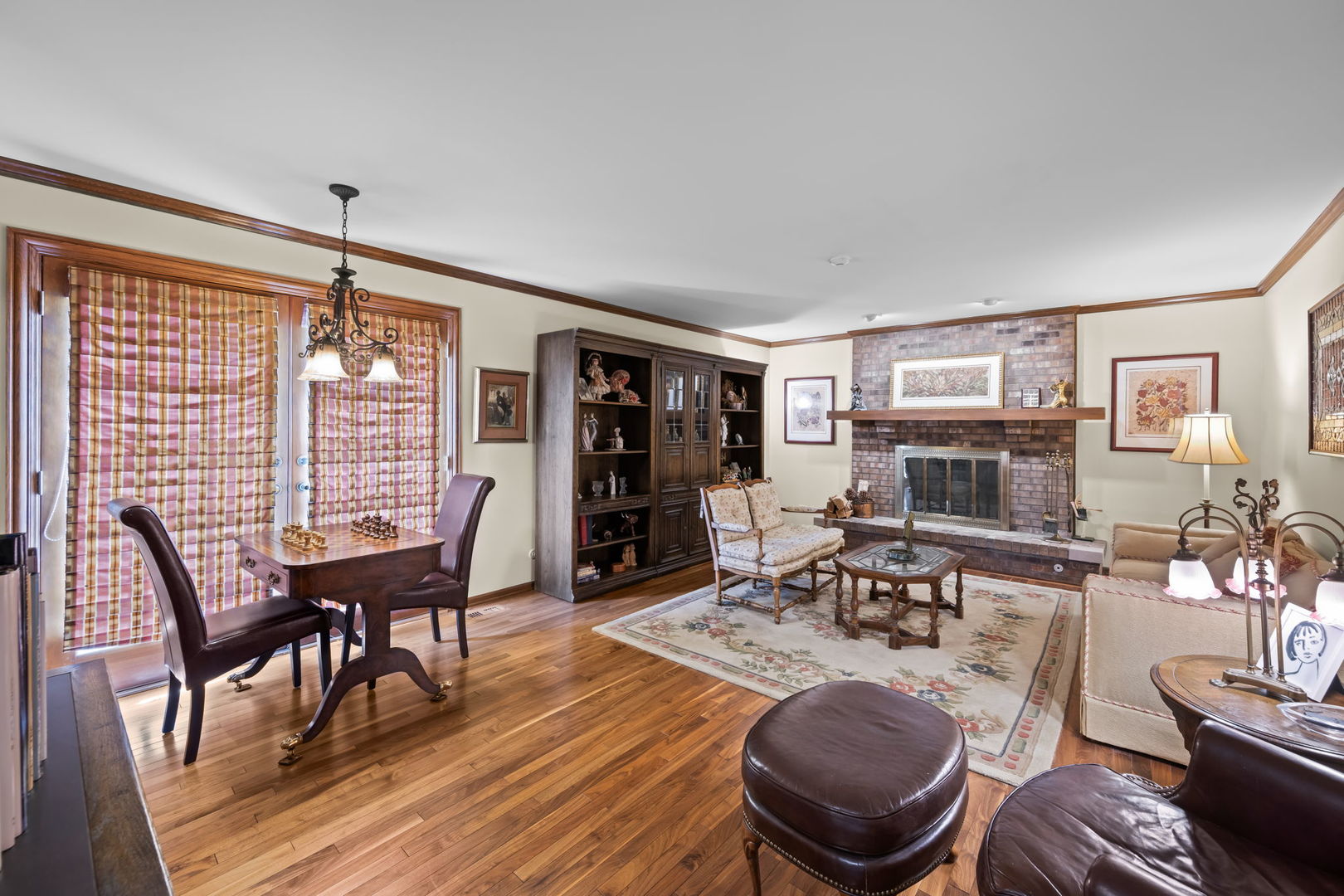 4211 Ridgeland Lane Northbrook, IL 60062 - Photo 13 of 36