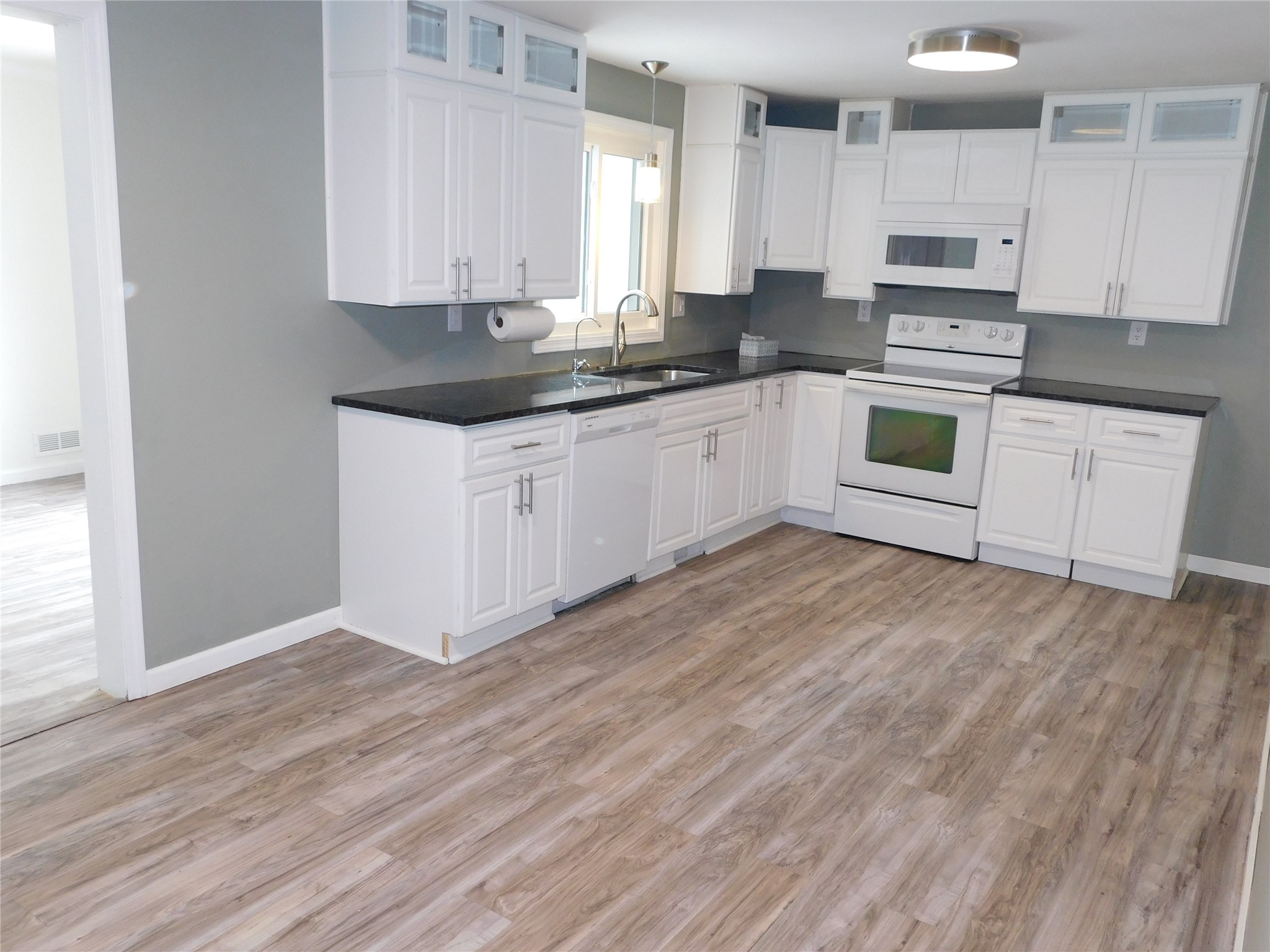 8823 Kirsch Road Erie, PA 16510 - Photo 7 of 19 Gallery Image 7