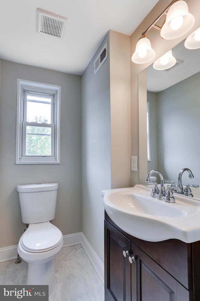 4304 Wheeler Road Southeast Washington, DC 20032 - Photo 14 of 30 Half Bath