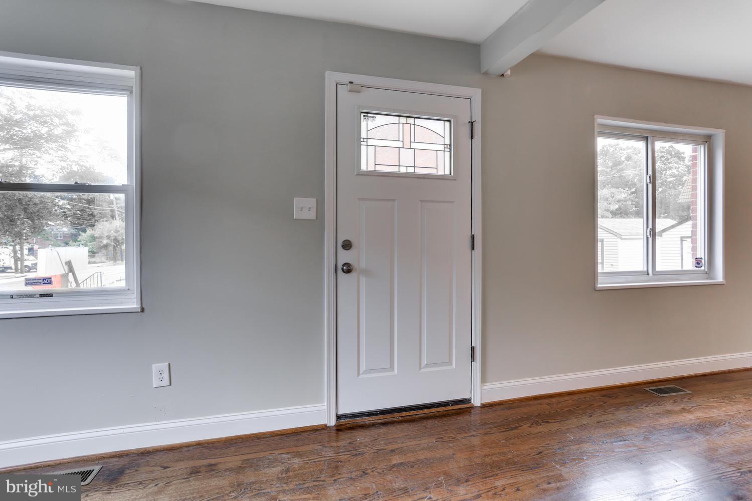 4304 Wheeler Road Southeast Washington, DC 20032 - Photo 3 of 30 Interior (General)