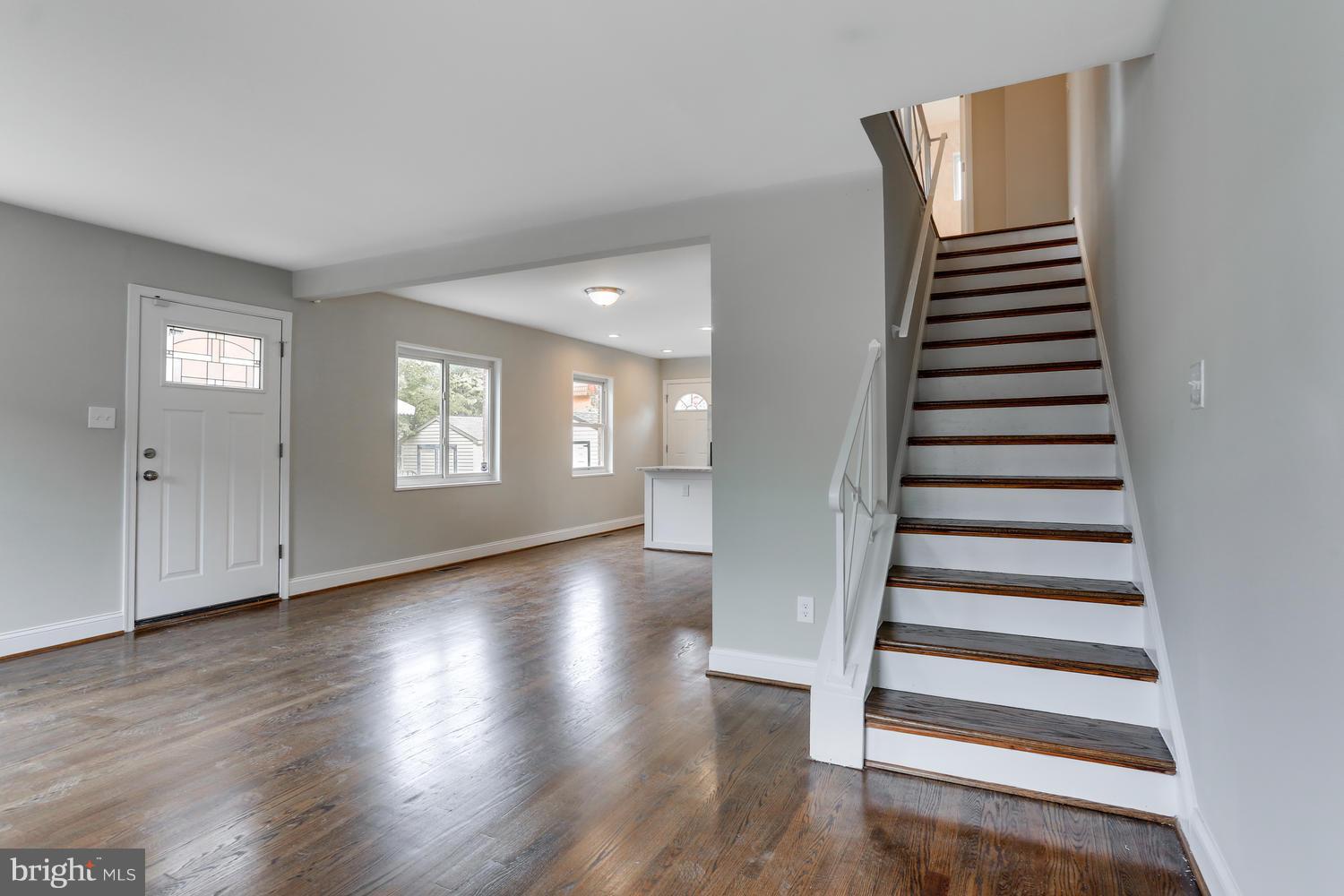 4304 Wheeler Road Southeast Washington, DC 20032 - Photo 4 of 30 Interior (General)
