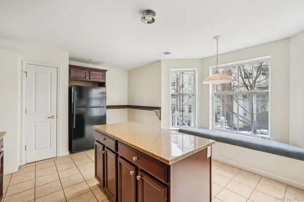 $4,350 | 2 Leeward Drive, Haverstraw, NY 10927