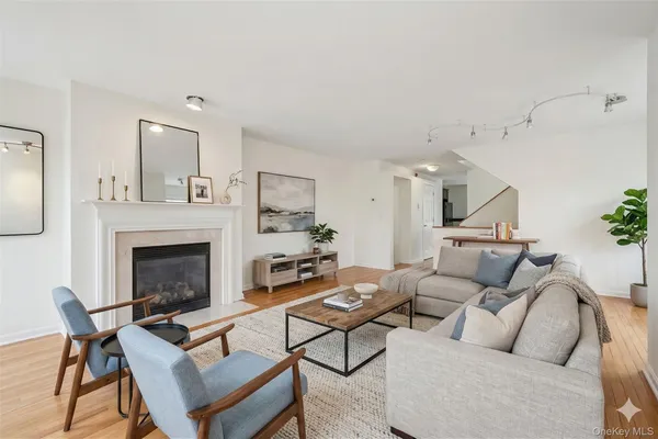 $4,350 | 2 Leeward Drive, Haverstraw, NY 10927