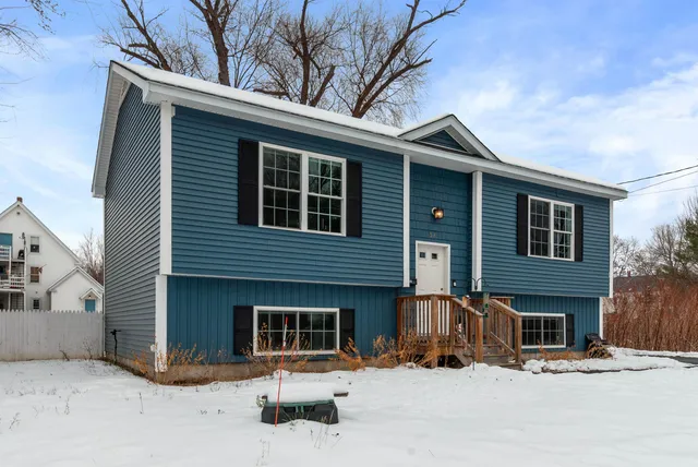 $465,000 | 32 Mechanic Street, Farmington, NH 03835