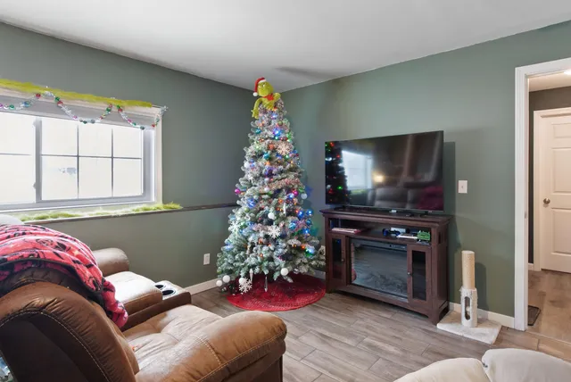 $465,000 | 32 Mechanic Street, Farmington, NH 03835