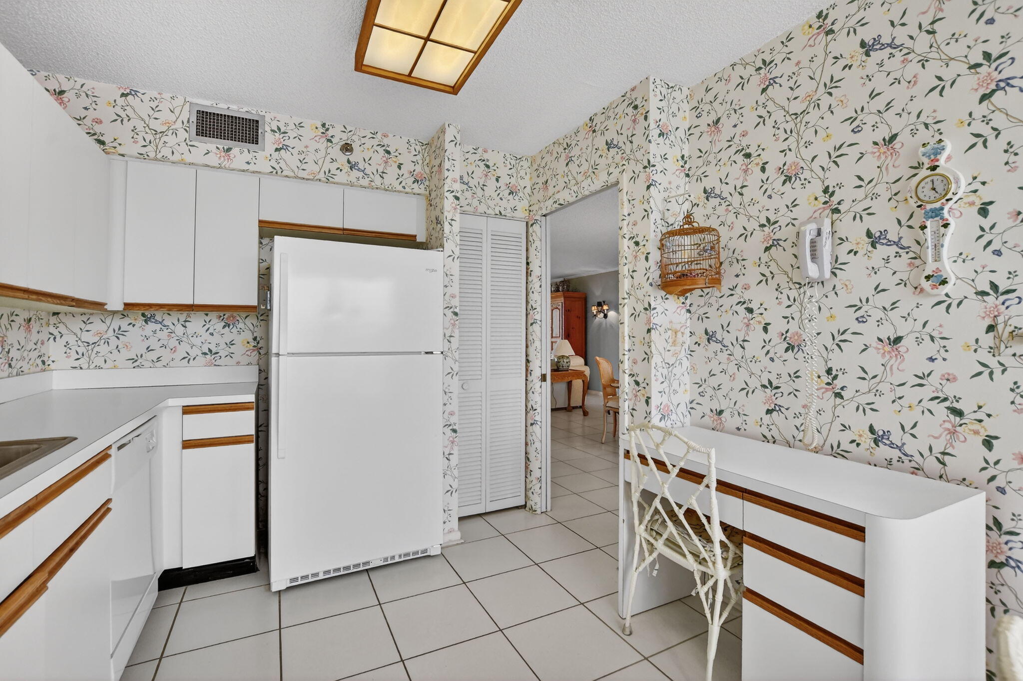 7170 Promenade Drive, Unit 401 Boca Raton, FL 33433 - Photo 14 of 40 Kitchen
