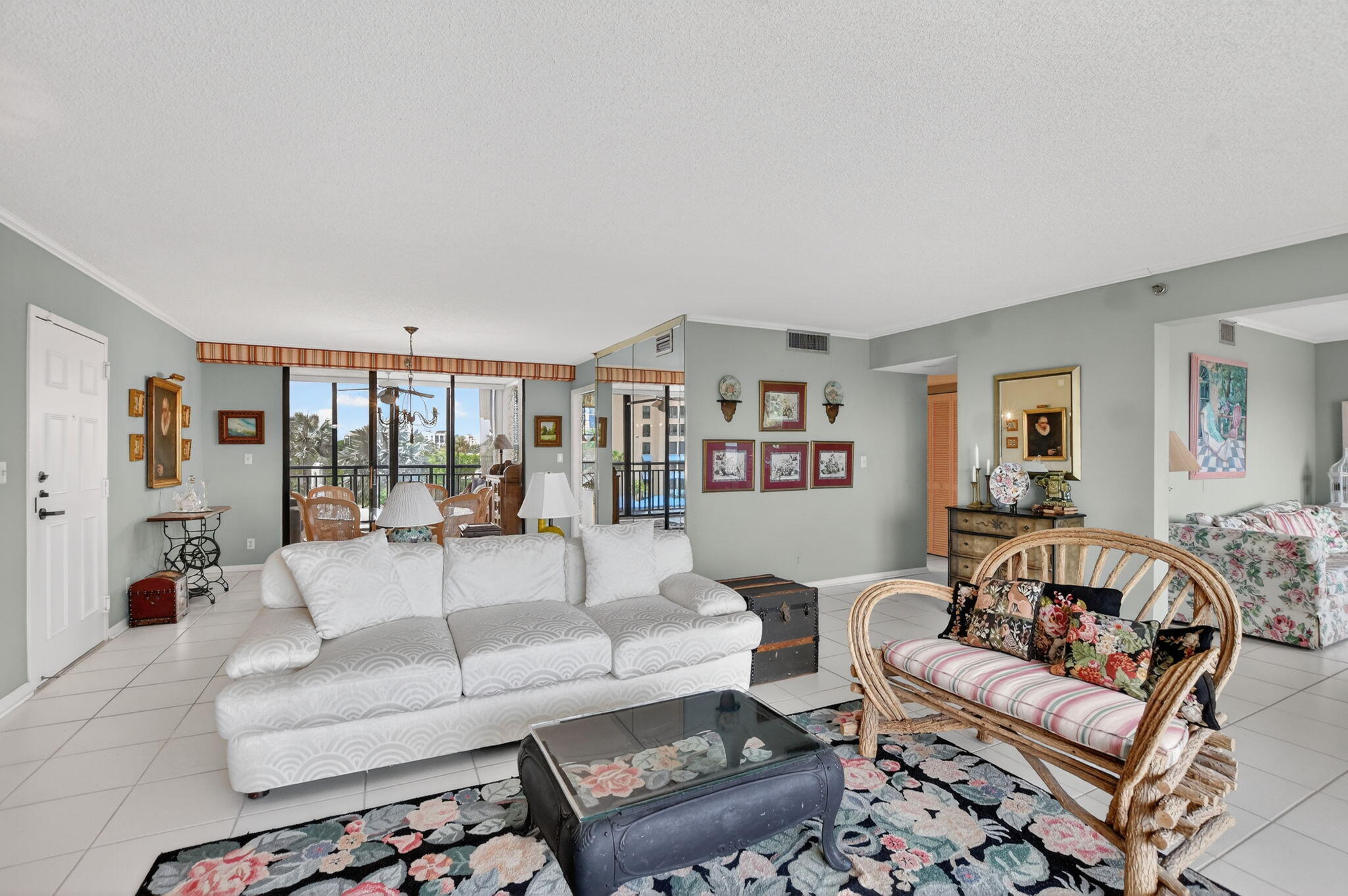 7170 Promenade Drive, Unit 401 Boca Raton, FL 33433 - Photo 9 of 40 Living area