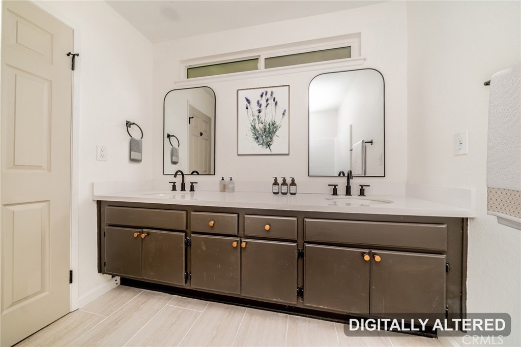 1041 Sunset Circle Rialto, CA 92376 - Photo 16 of 32 Gallery Image 16