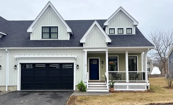 $959,000 | 7 Depot Square, Unit 5, Ipswich, MA 01938