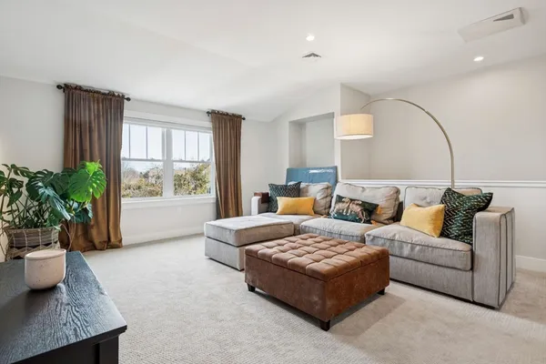 $959,000 | 7 Depot Square, Unit 5, Ipswich, MA 01938