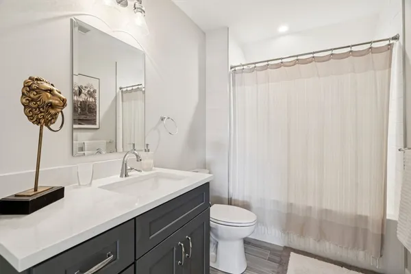 $959,000 | 7 Depot Square, Unit 5, Ipswich, MA 01938