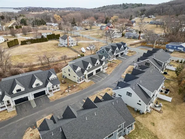 $959,000 | 7 Depot Square, Unit 5, Ipswich, MA 01938