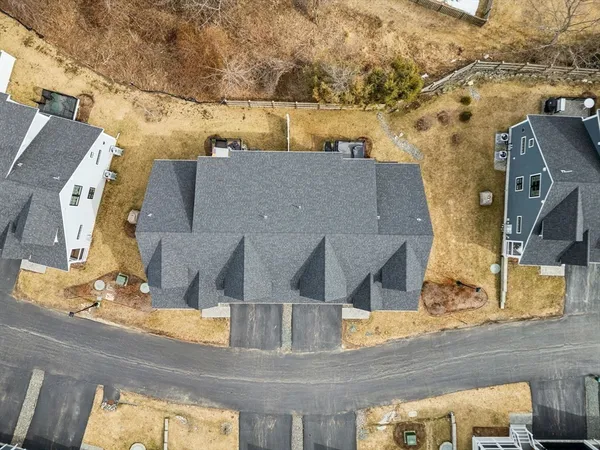 $959,000 | 7 Depot Square, Unit 5, Ipswich, MA 01938