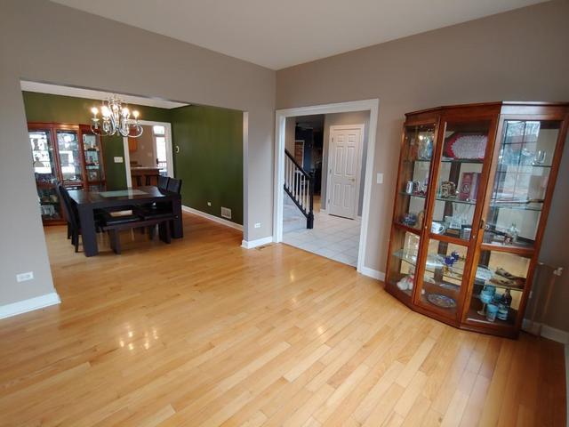 10540 Oxford Avenue Chicago Ridge, IL 60415 - Photo 8 of 27