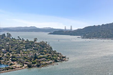 $8,000,000 | 138-142 Rock Hill Drive, Tiburon, CA 94920