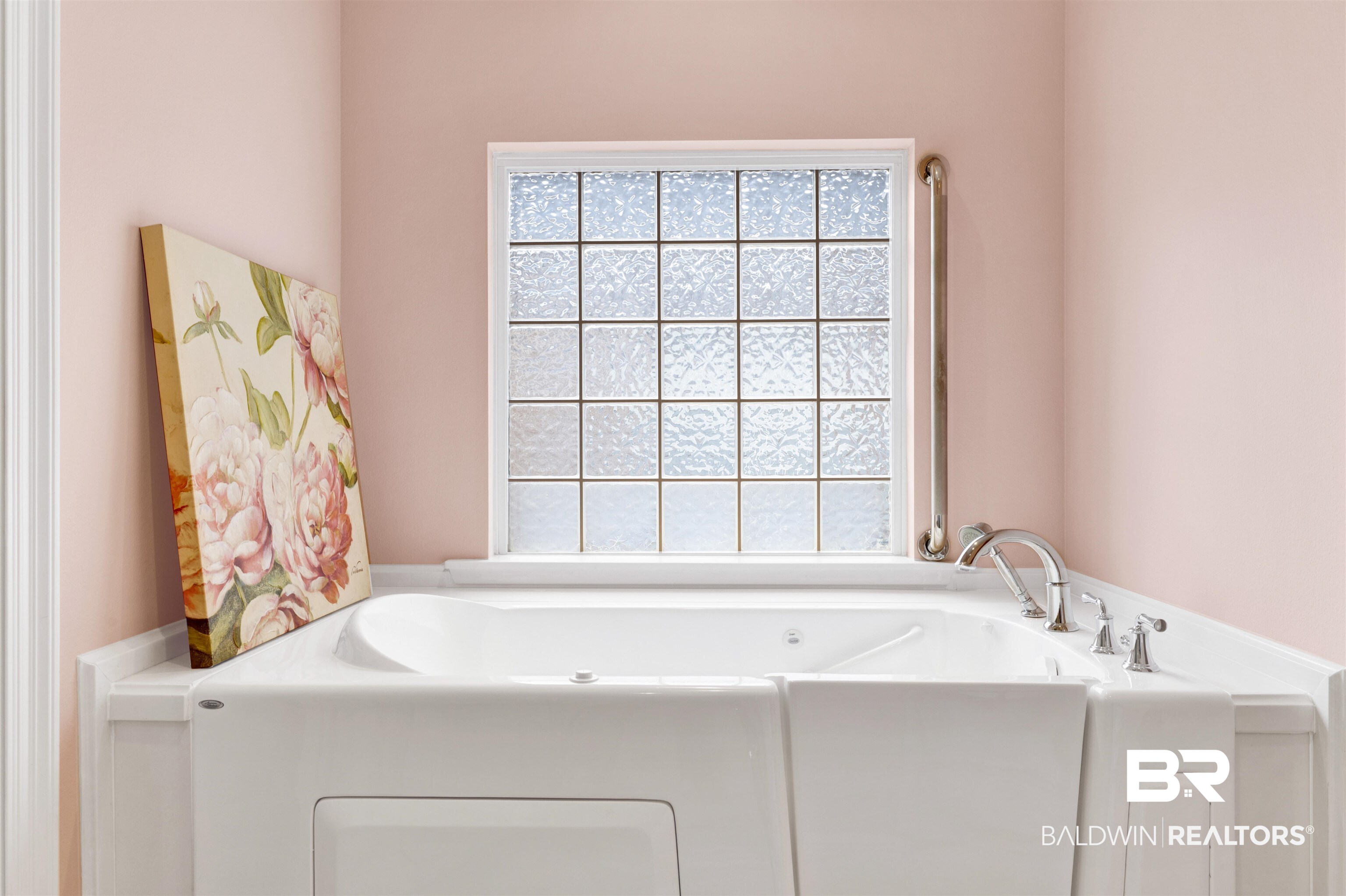 164 Mark Twain Loop Foley, AL 36535 - Photo 19 of 25 Full bathroom featuring a whirlpool tub