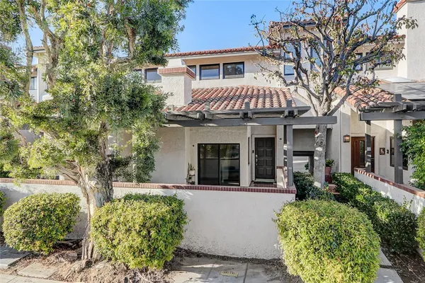 $1,549,000 | 5 Cordoba Court, Manhattan Beach, CA 90266