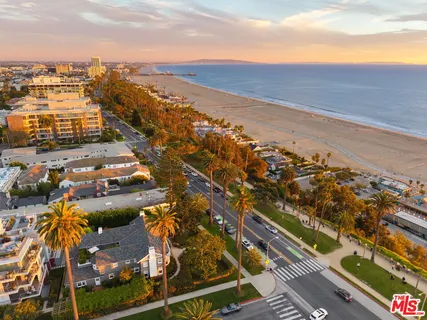 $7,500,000 | 401 Ocean Avenue, Unit 2, Santa Monica, CA 90402