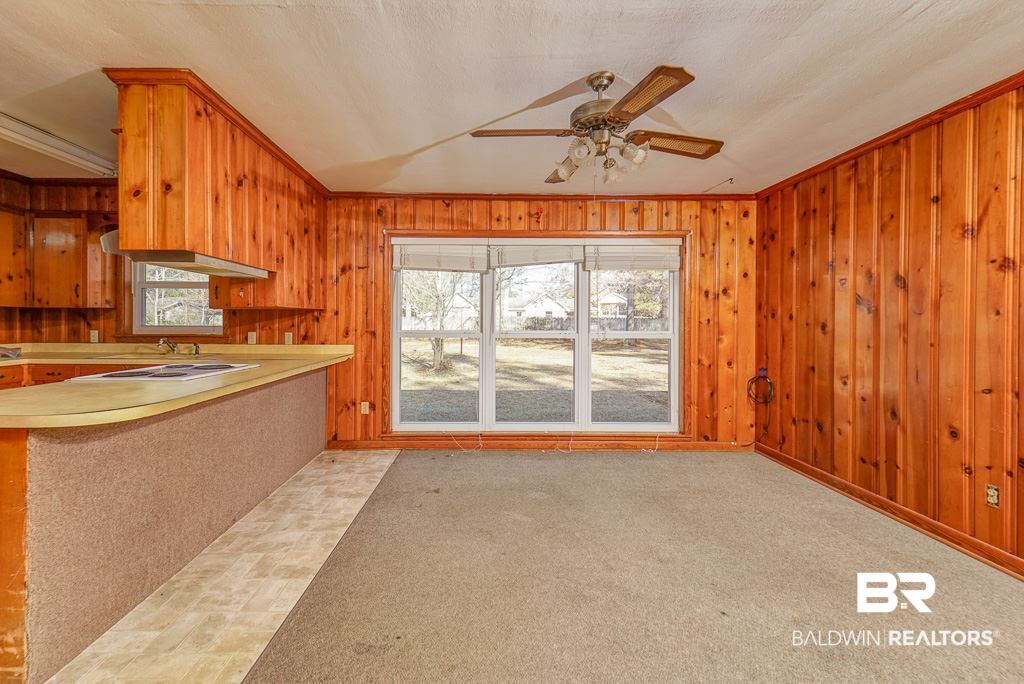 805 East 6th Street Bay Minette, AL 36507 - Photo 5 of 13 Breakfast Area