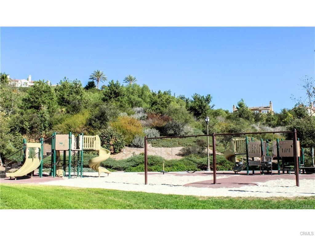21 Corte Javier San Clemente, CA 92673 - Photo 26 of 32 a view of a basketball court