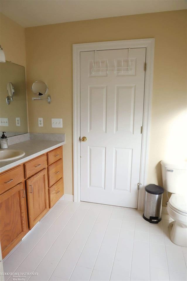 58353 Romeo Plank Road Ray, MI 48096 - Photo 28 of 44 31366781-27.JPG