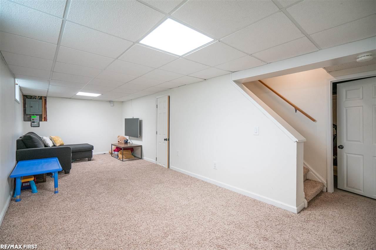 1210 Harvard Road Berkley, MI 48072 - Photo 21 of 33