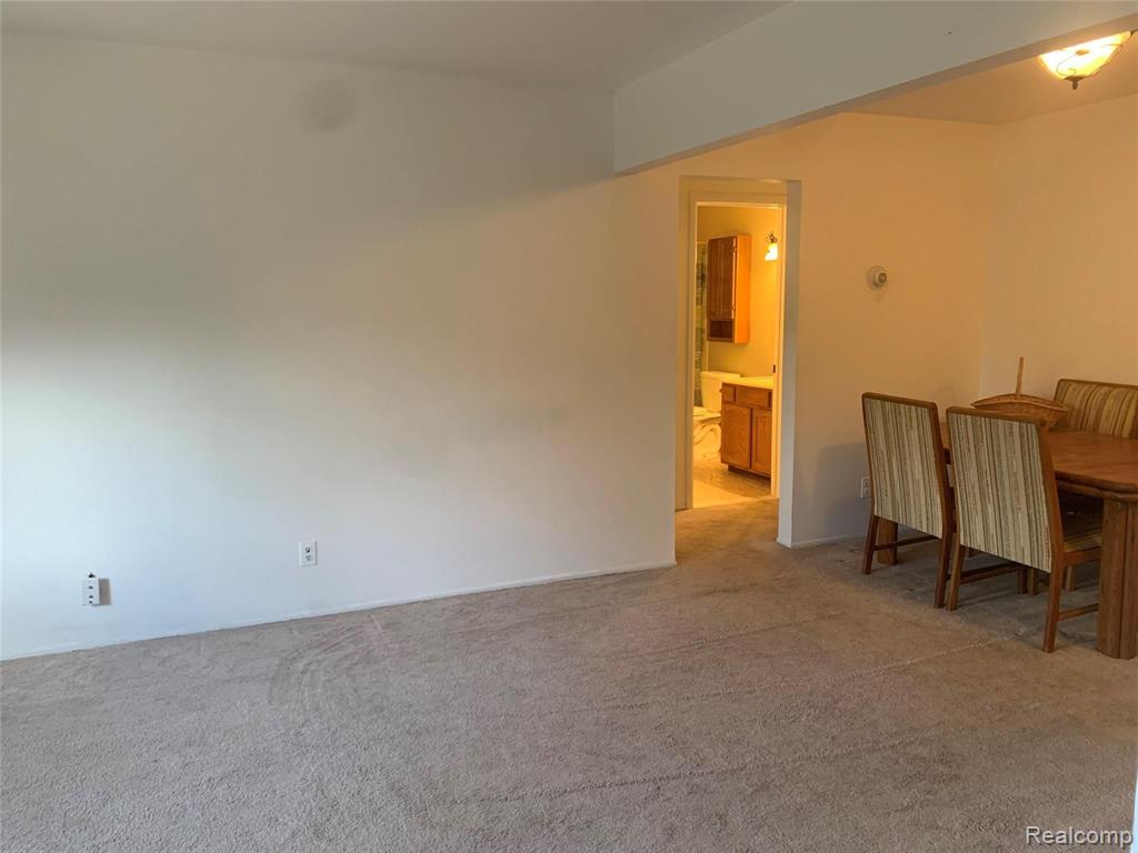 803 Plate Street, Unit 30 Rochester, MI 48307 - Photo 4 of 10