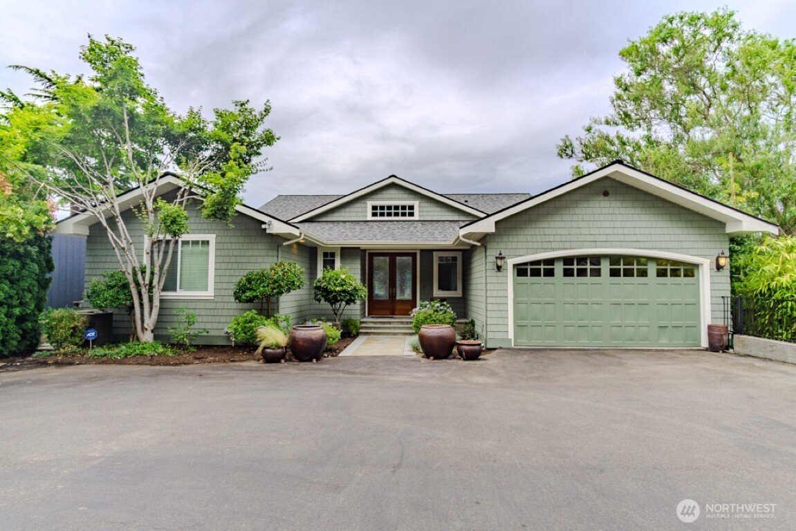 8568 Sand Point Way Northeast Seattle, WA 98115 - Photo 1 of 40