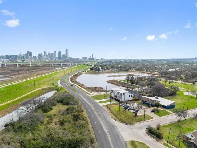 $4,650 | 1424 Canada Drive, Dallas, TX 75212