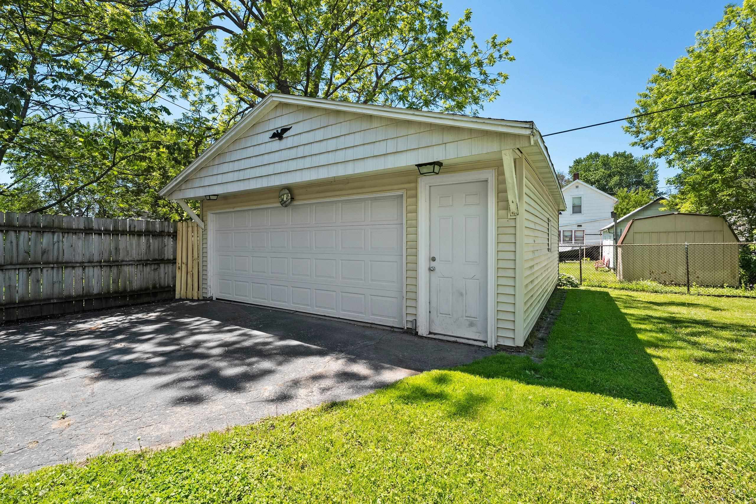 719 North Fair Street Appleton, WI 54911 - Photo 2 of 51