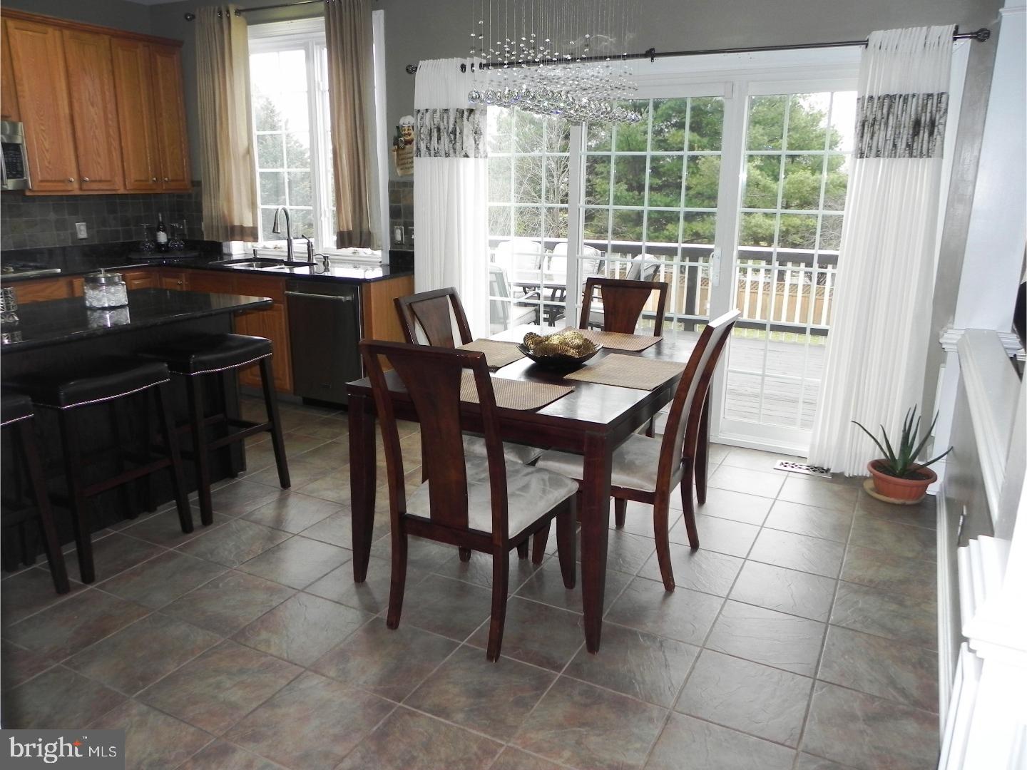 8 Hansel Road Newtown, PA 18940 - Photo 8 of 25 Breakfast Room