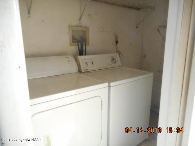 106 Matterhorn Road Henryville, PA 18332 - Photo 8 of 12 2016-04-12 15.34.27