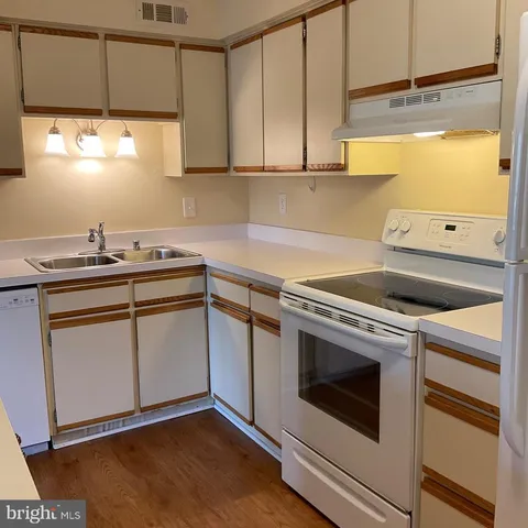 $1,600 | 3502 A Lochearn Court, Unit A, Pasadena, MD 21122