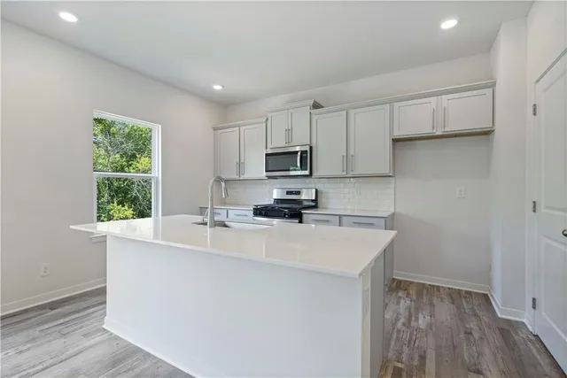 $429,990 | 19624 West 201st Street, Spring Hill, KS 66083