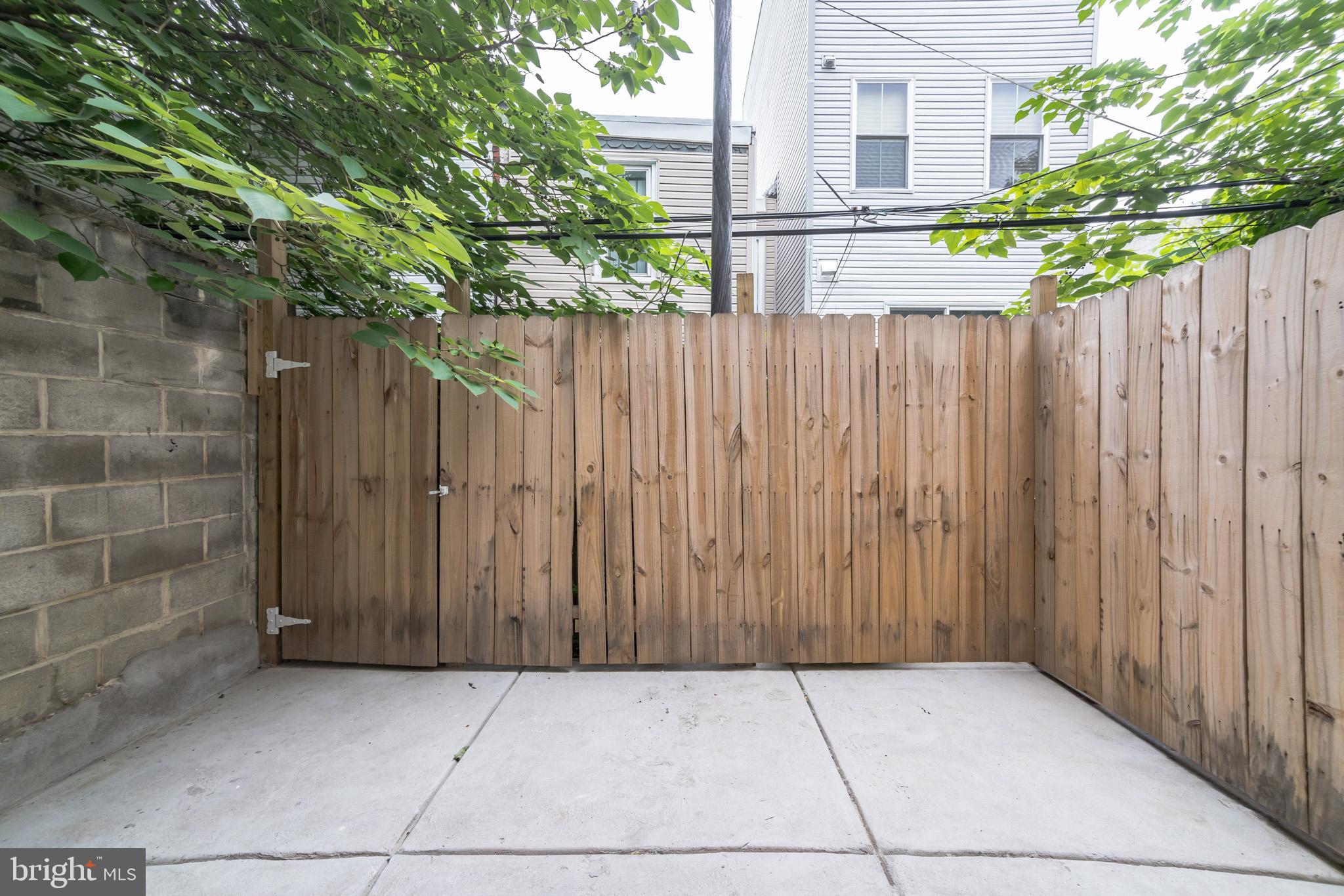 2044 McClellan Street Philadelphia, PA 19145 - Photo 24 of 26