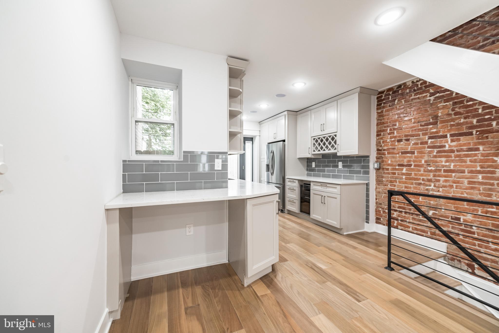 2044 McClellan Street Philadelphia, PA 19145 - Photo 5 of 26