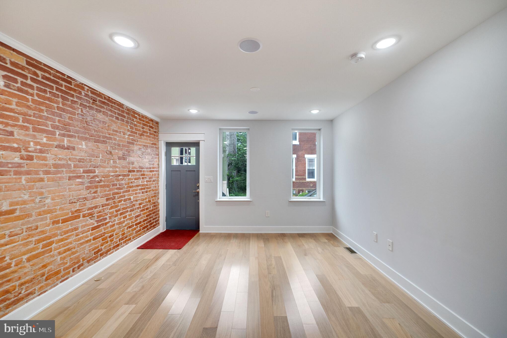 2044 McClellan Street Philadelphia, PA 19145 - Photo 6 of 26