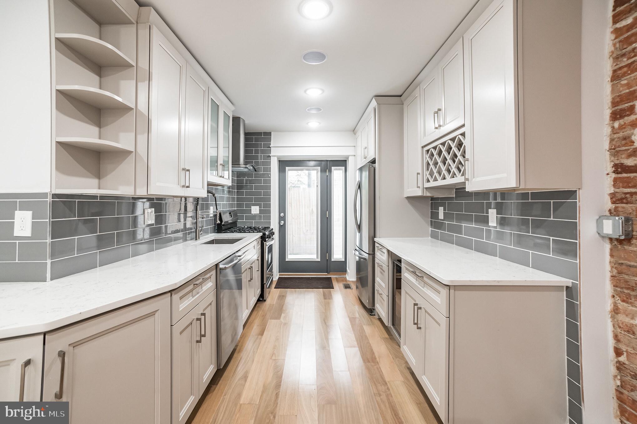 2044 McClellan Street Philadelphia, PA 19145 - Photo 8 of 26