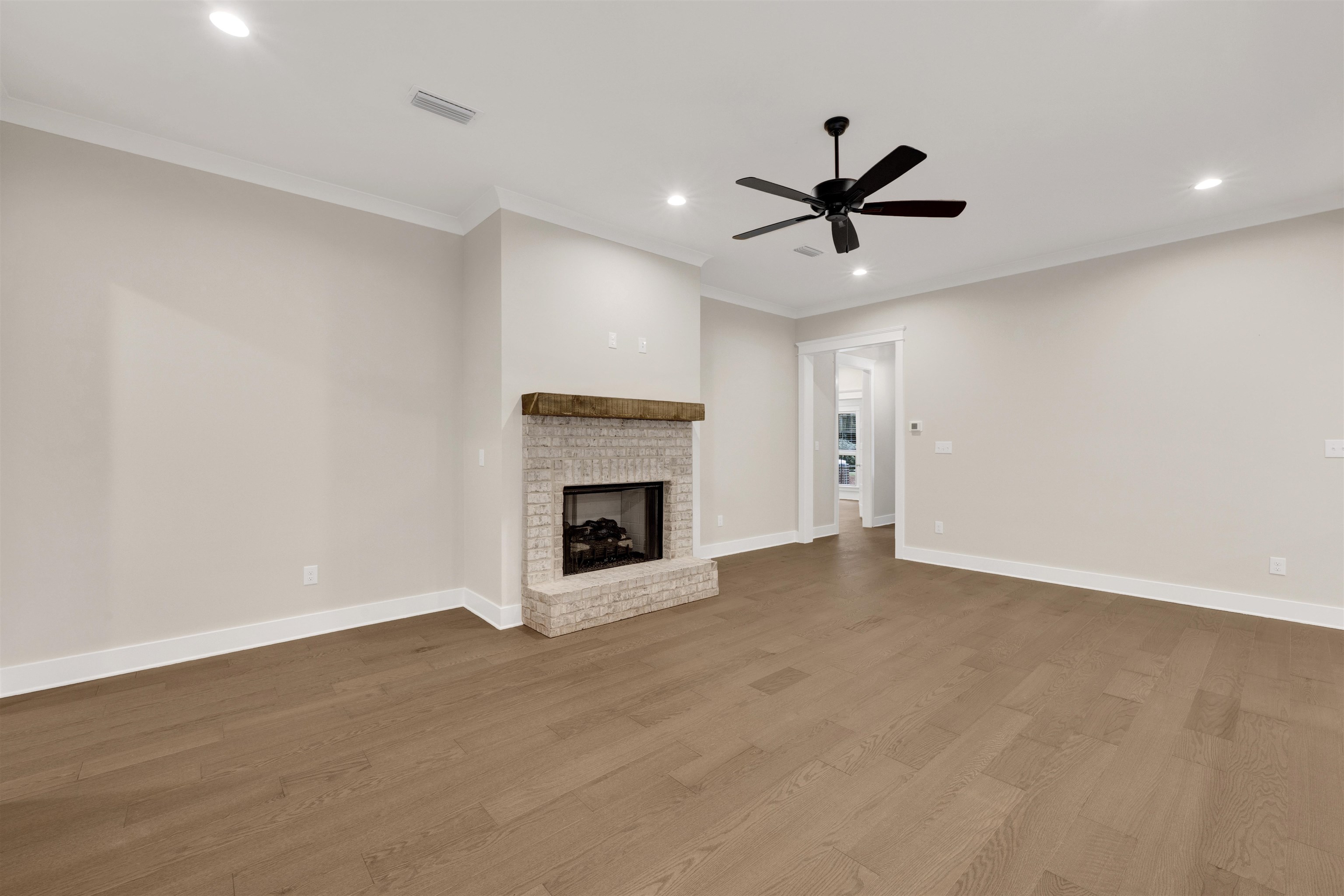 108 Cedar Pointe Fairhope, AL 36532 - Photo 6 of 24 Living Room