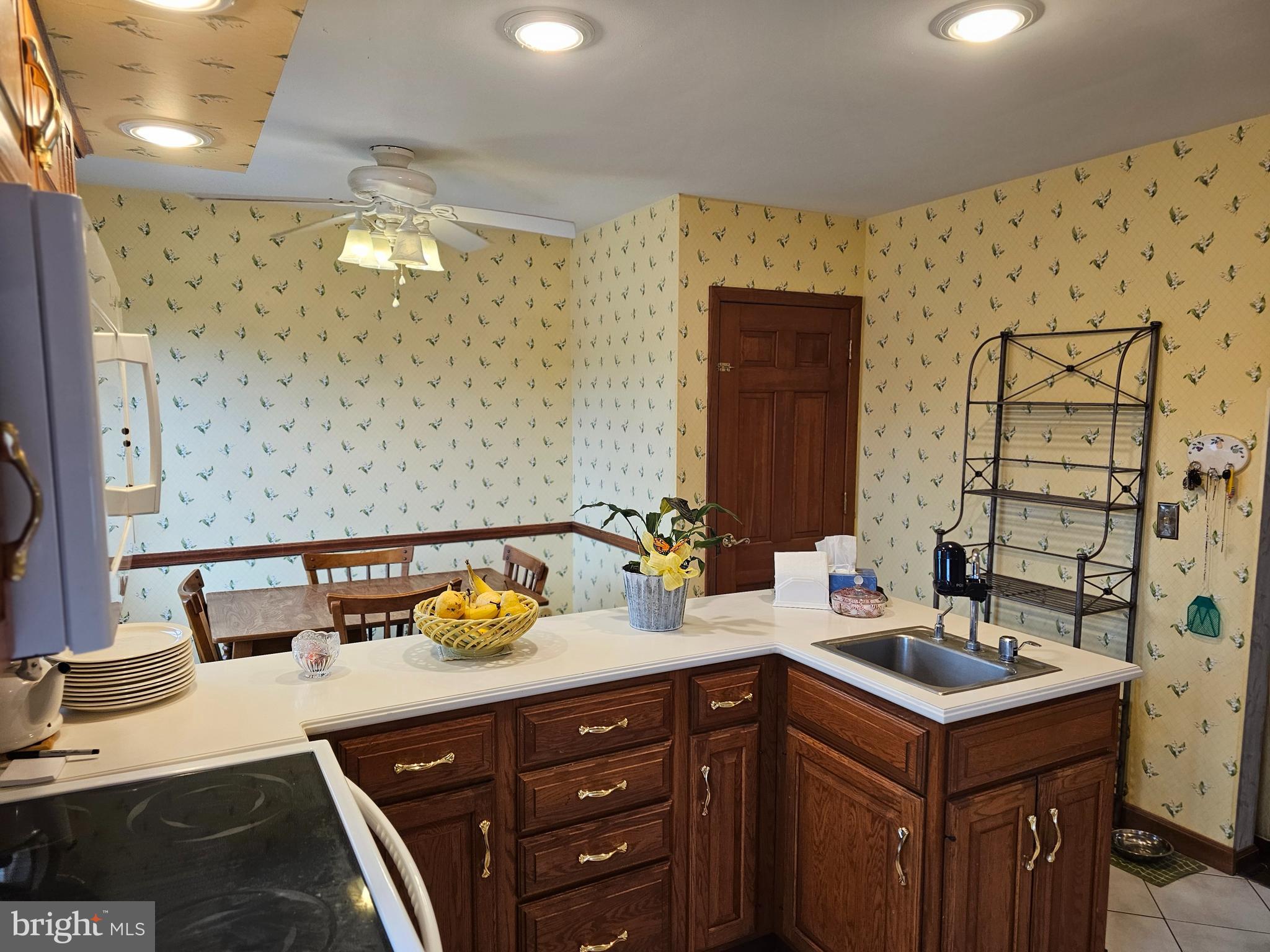 115 Ardmore Avenue Reading, PA 19607 - Photo 13 of 40