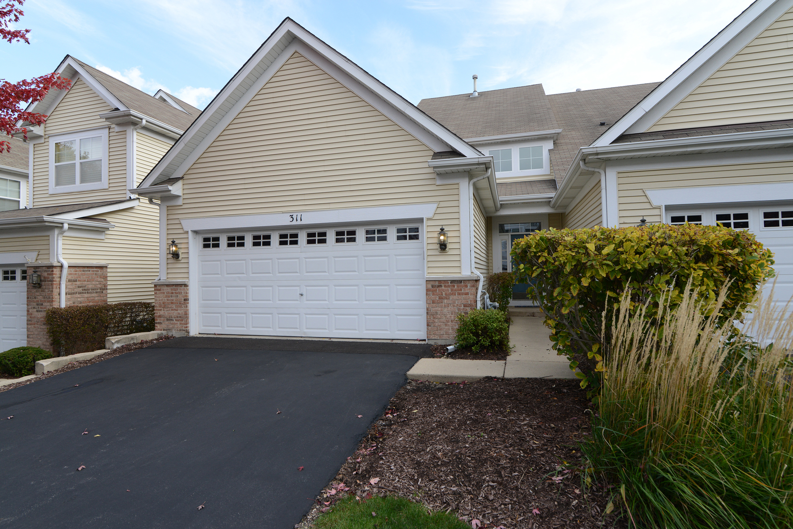 311 Hickory Lane, South Elgin, IL 60177 Compass