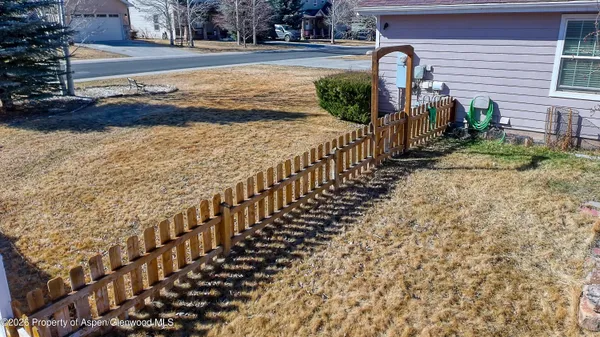 $950,000 | 38 Apache Drive, Gypsum, CO 81637