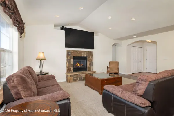 $899,000 | 38 Apache Drive, Gypsum, CO 81637