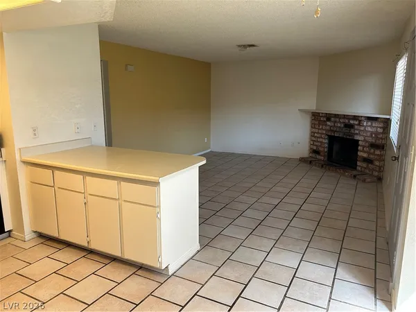 $1,350 | 741 Rock Springs Drive, Unit 101, Las Vegas, NV 89128