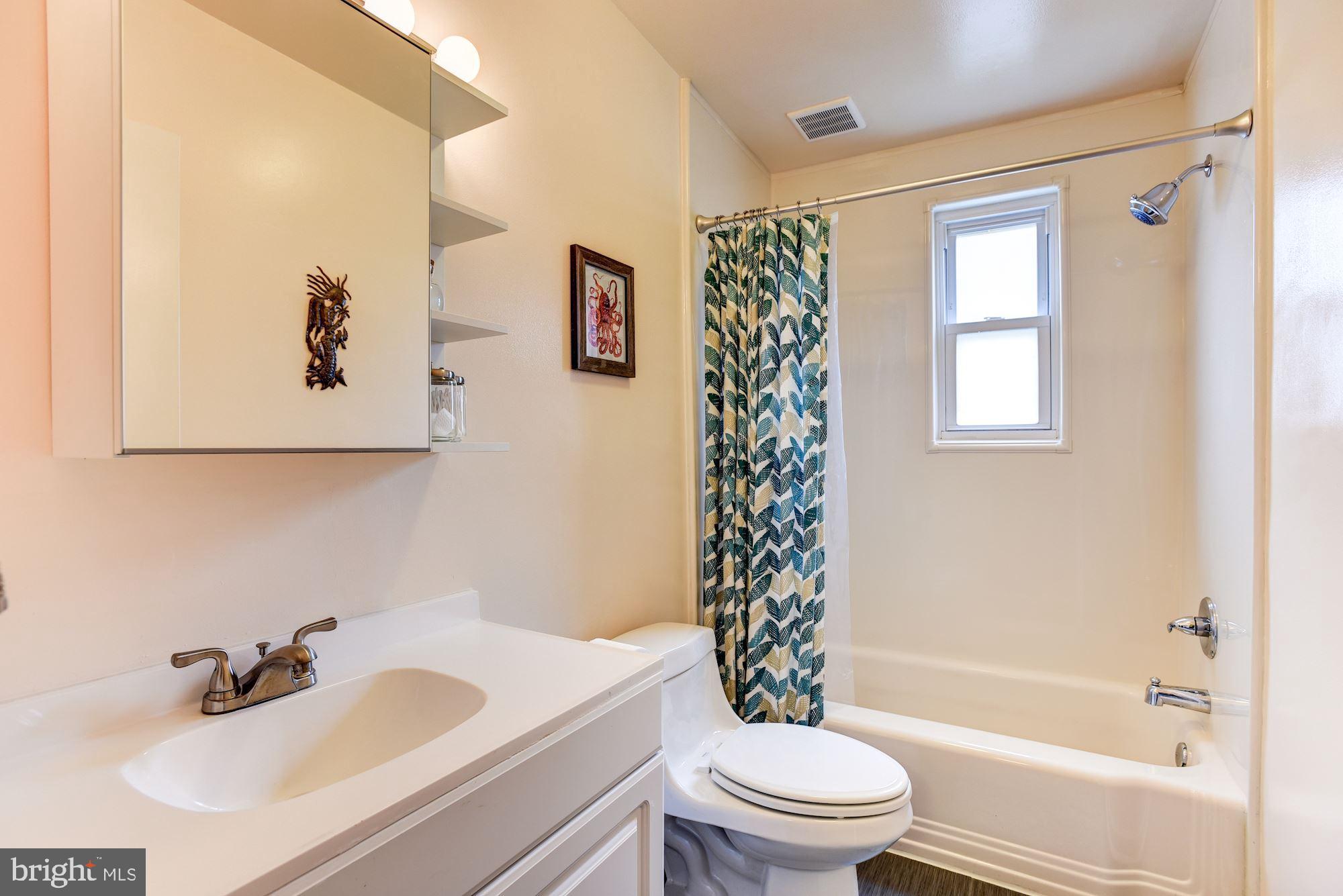 6217 Frederick Road Baltimore, MD 21228 - Photo 13 of 30 Full Bath