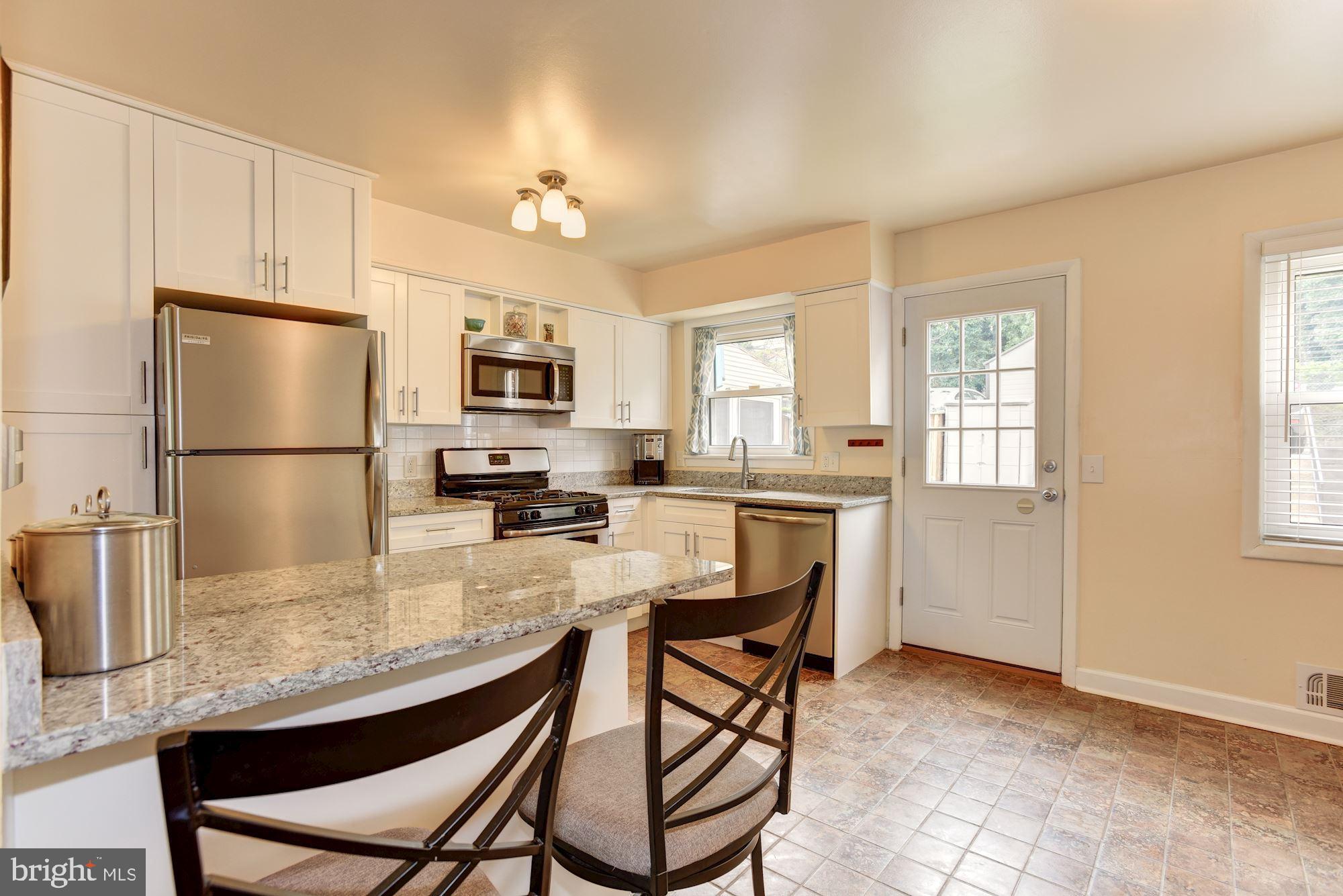 6217 Frederick Road Baltimore, MD 21228 - Photo 5 of 30 Kitchen