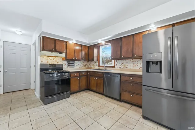 $244,500 | 1825 Nye Street, Warsaw, IN 46580