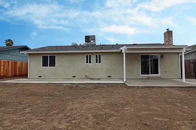 a view of a house with a outdoor space